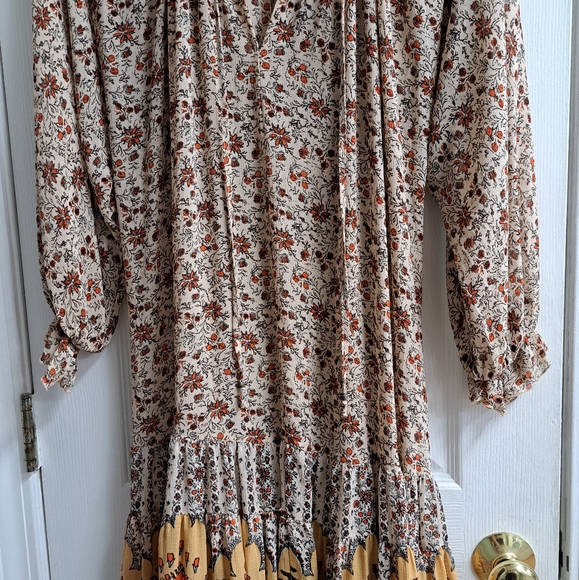 Free People ๐ค๐งก Feeling Groovy Border Print Maxi Dress in Sand Combo - Picture 4 of 15